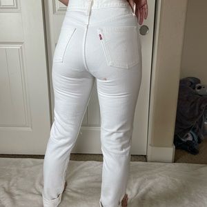 VINTAGE WHITE LEVIS! Only worn once! 501 skinny premium